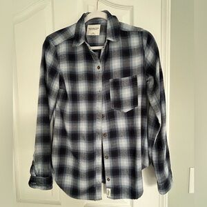 Abercrombie & Fitch Women's Plaid Button Down Shirt - Blue and White